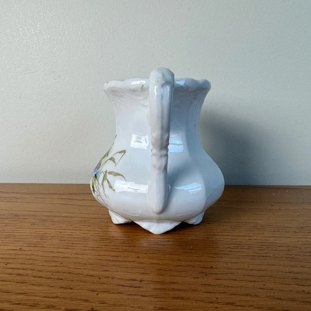 Vintage Ceramic Creamer Pitcher‎ Floral Design White Scalloped Rim